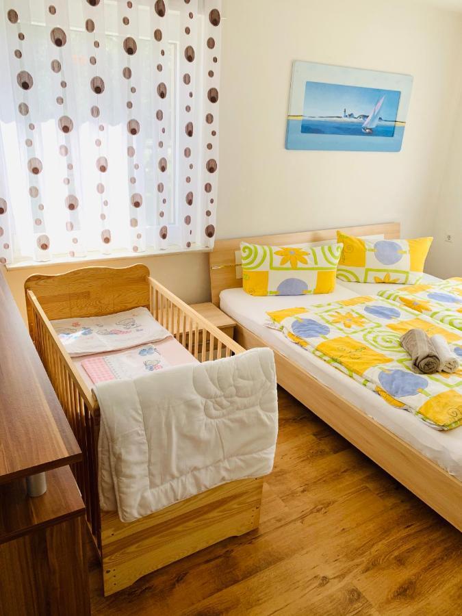 Drei Zimmer Apartment Am Rhein Бад-Зеккінген Екстер'єр фото